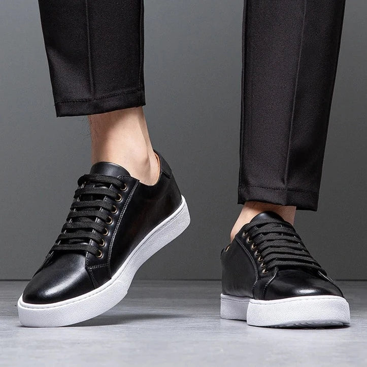 Versatile men's lace-up trainers. Smart casual low-top sneakers perfect for everyday wear.