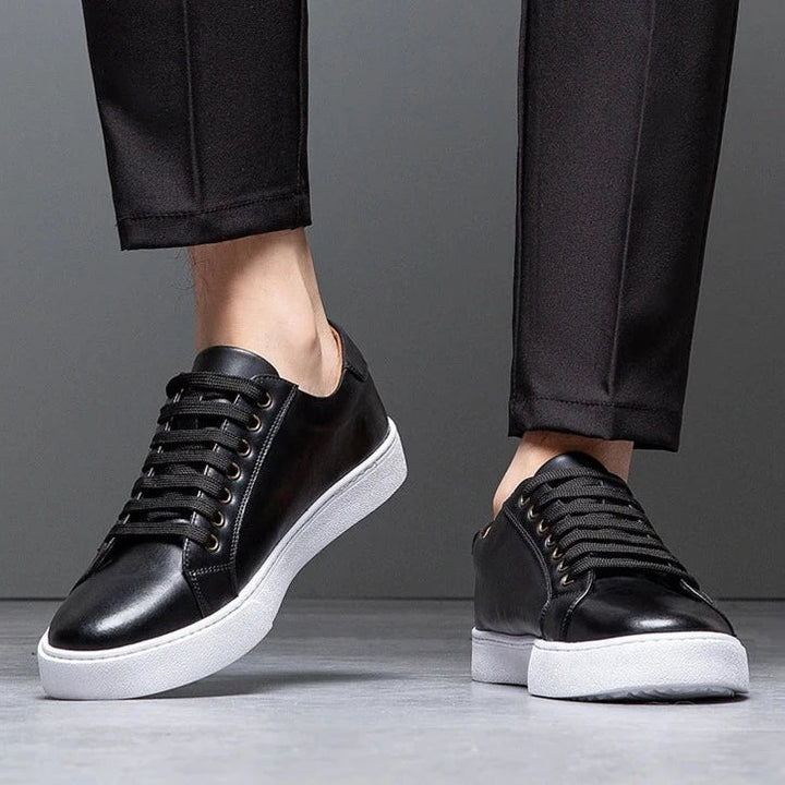 Versatile men's lace-up trainers. Smart casual low-top sneakers perfect for everyday wear.