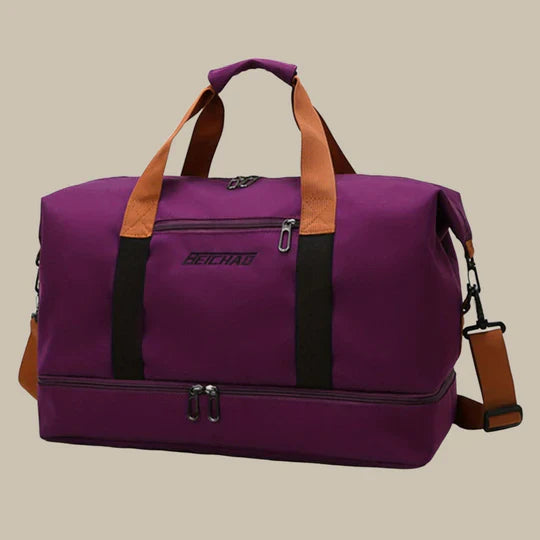 Durable men's travel duffel bag in dark grey, ideal for weekend trips & gym