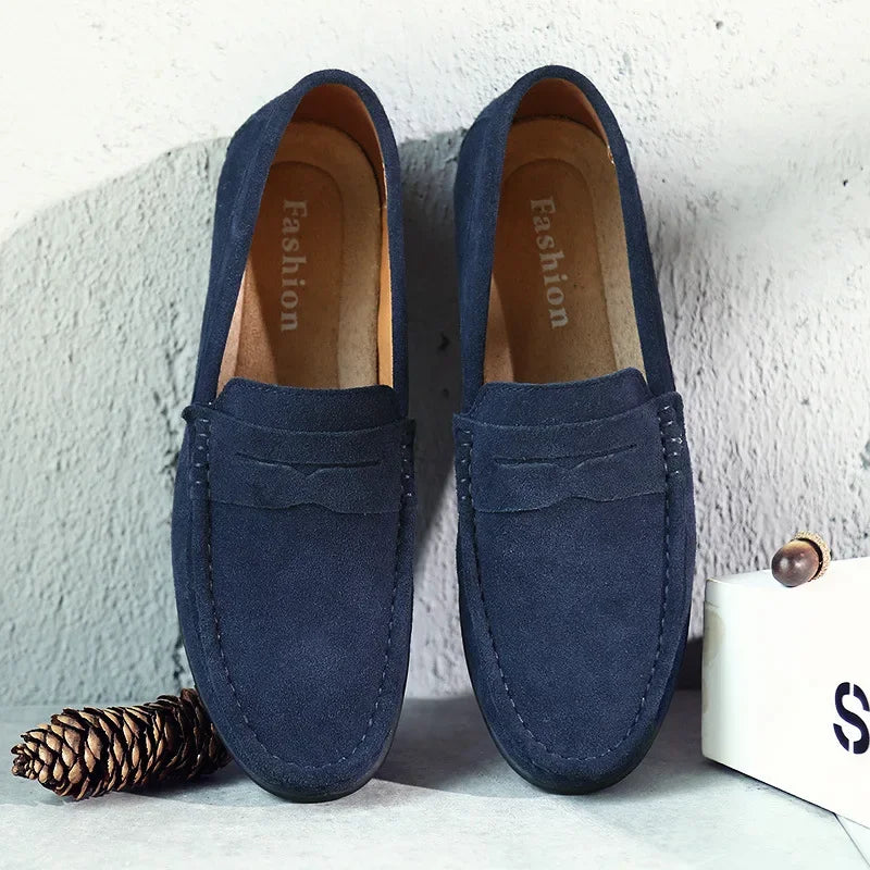 Versatile men's loafers, ideal as stylish dress shoes or comfortable casual footwear. Soft & fashionable.