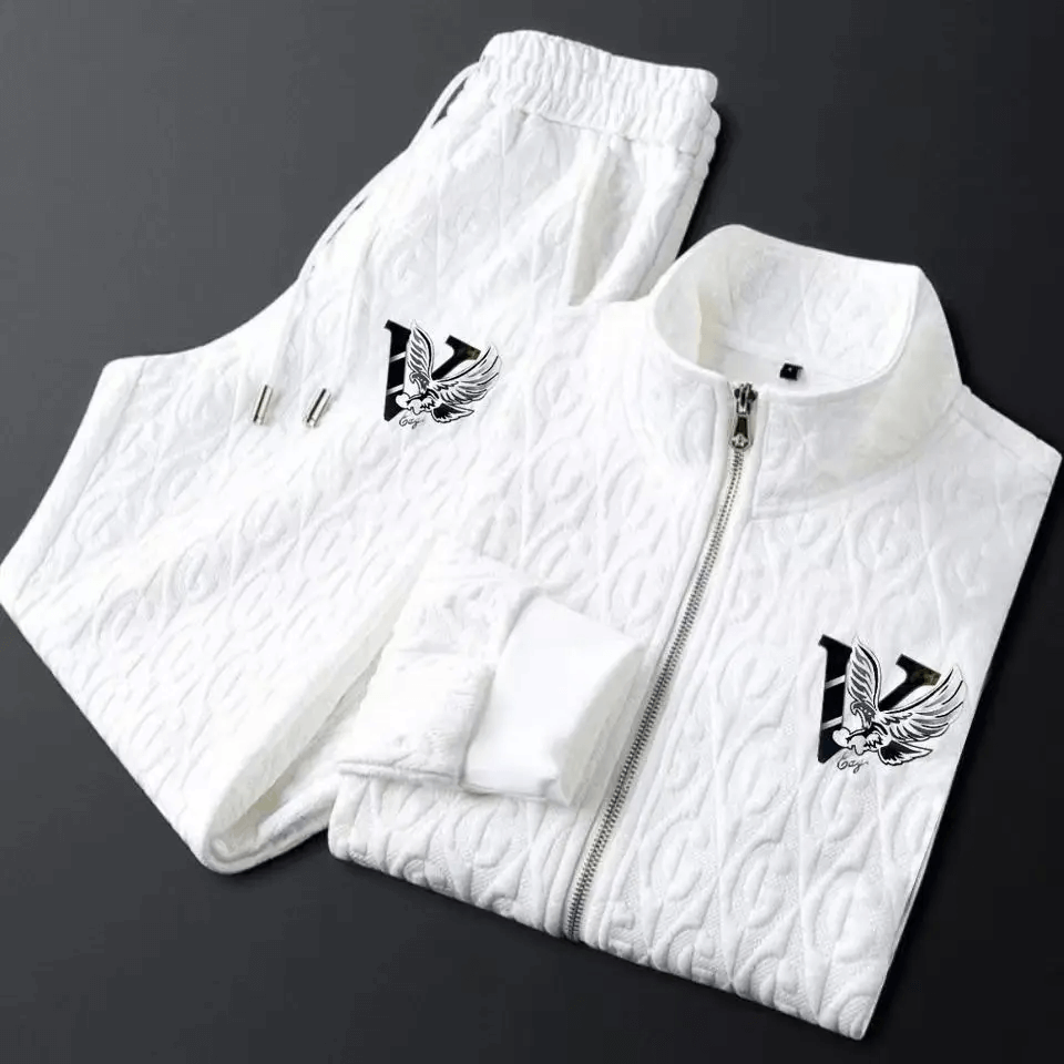 Men's stylish cable-knit tracksuit set. Full-zip jacket & matching pants for casual comfort & athletic wear.