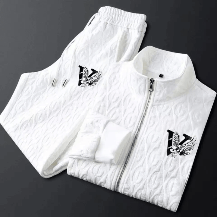 Men's stylish cable-knit tracksuit set. Full-zip jacket & matching pants for casual comfort & athletic wear.