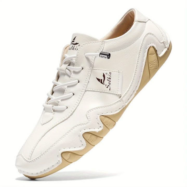 Lightweight men's sneakers, retro barefoot style, secure lace-up for ultimate comfort.