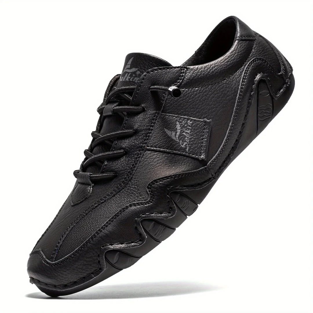 Men's casual footwear: retro barefoot lace-up shoes, stylish and comfortable for daily wear.