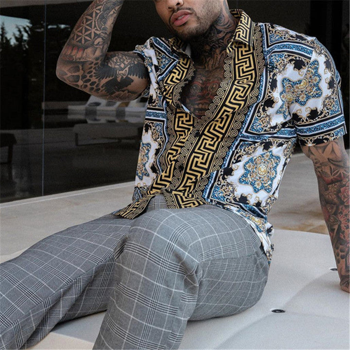 Stylish men's summer vacation outfit: short sleeve shirt & matching shorts for a modern, relaxed look.