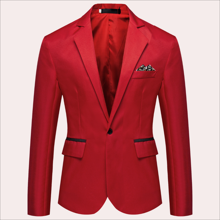 Close-up of a men's tailored single-breasted suit blazer, highlighting fabric texture and exquisite craftsmanship.