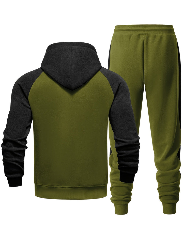 Men's cozy loungewear set, soft hoodie & jogger combination for ultimate home comfort.