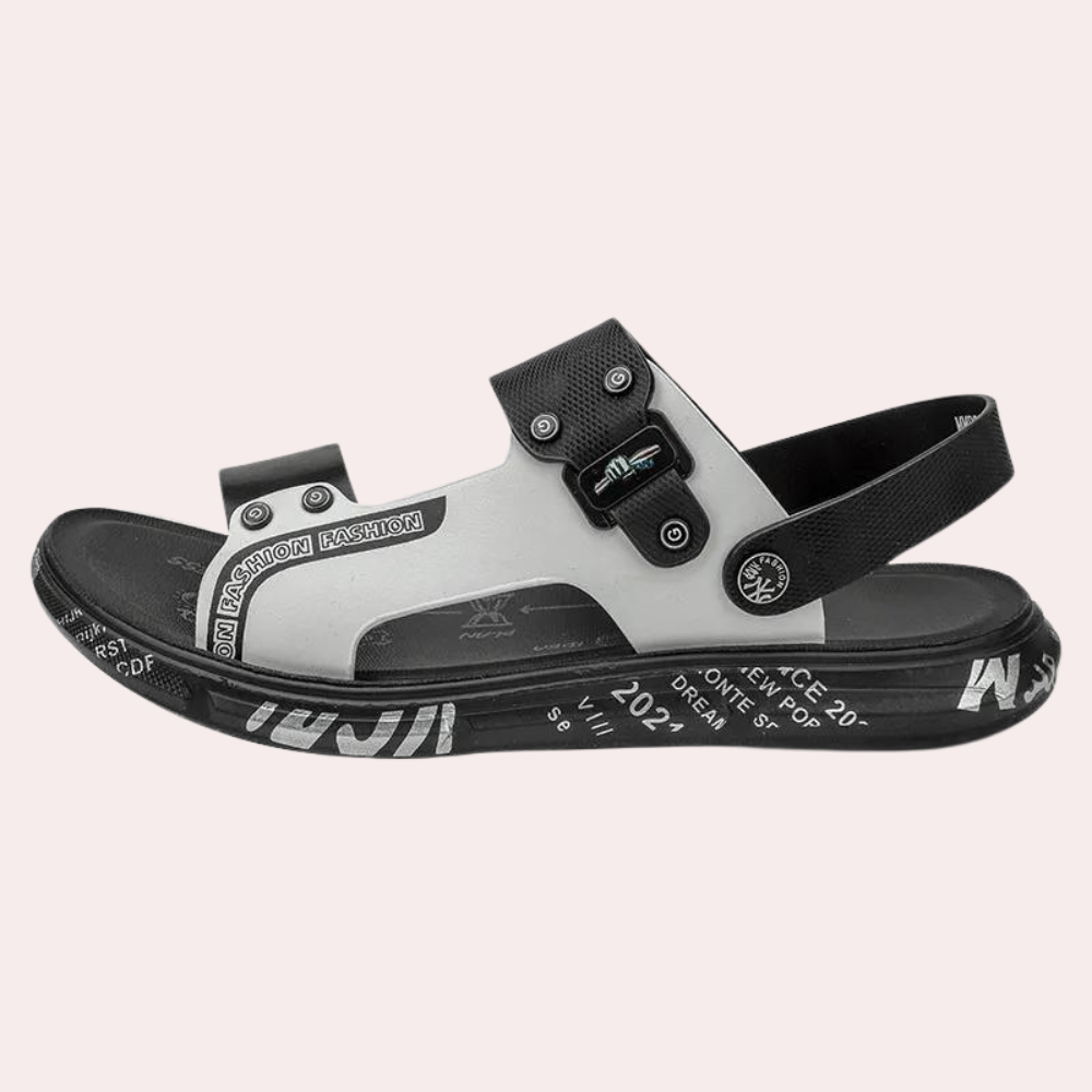 Stylish men's buckle strap sandals, perfect for casual wear. Offers cushioned comfort and an adjustable fit.