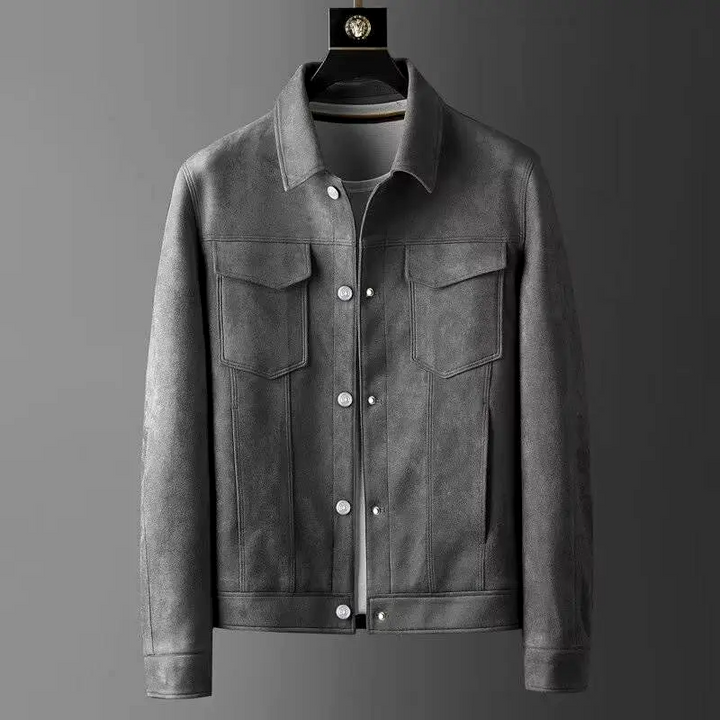 Detail shot: Men's versatile brown urban style jacket, showcasing classic fit and quality outerwear.