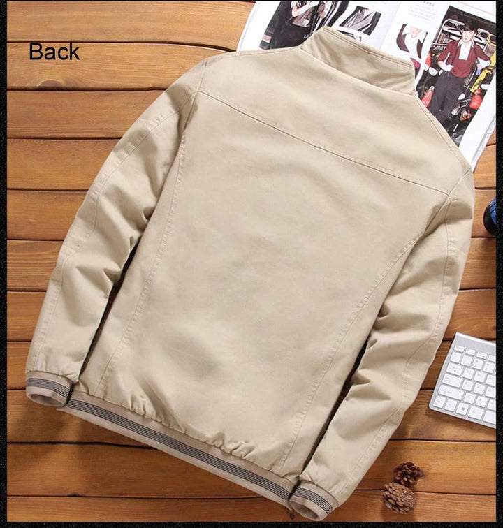 Stylish men's casual jacket, perfect for versatile spring & fall fashion. Modern lightweight outerwear.