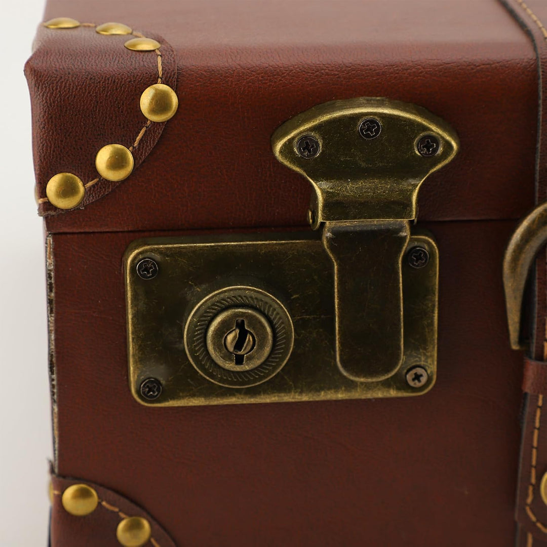 Men's vintage heritage brown leather carry-on. Elegant overnight case for travel, offering compact and secure storage.