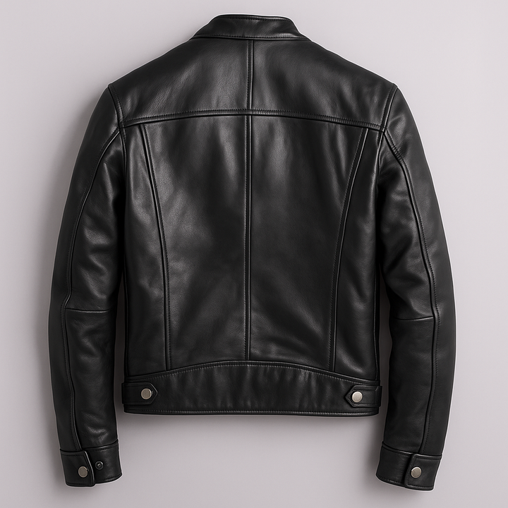 Fashionable men's vintage style outerwear, combining classic design with modern urban comfort.