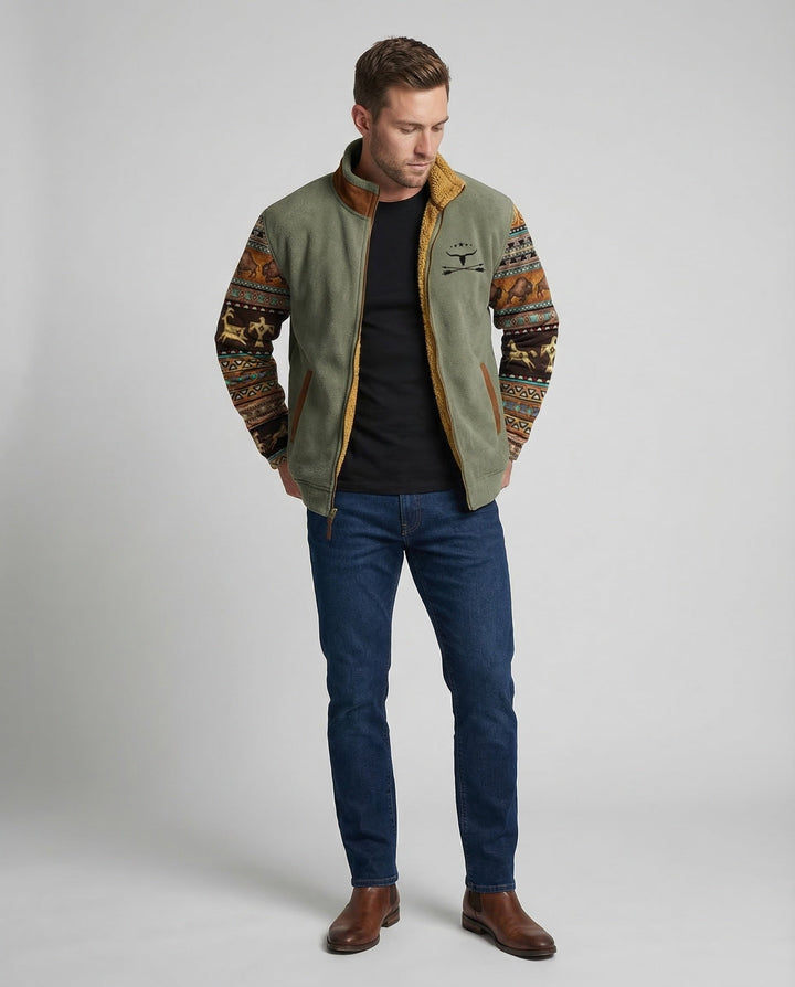 Men's warm insulated outdoor jacket, perfect for winter comfort and protection against cold weather.