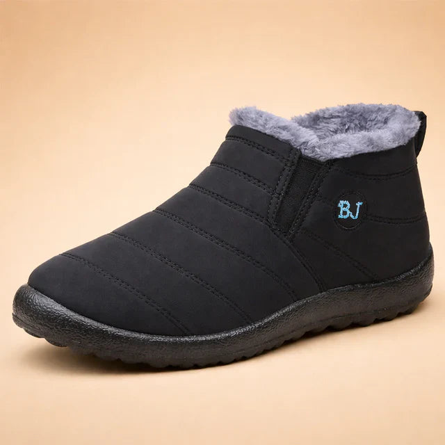 Men's warm waterproof ankle boots, ideal for comfortable winter wear & snow. Non-slip sole for safety.