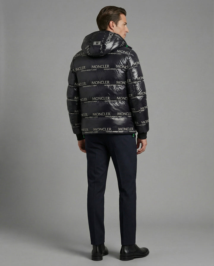 Versatile men's hooded jacket, suitable for various winter activities & everyday wear.