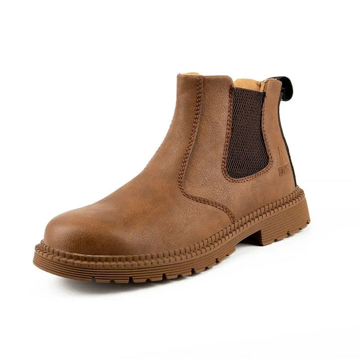 Comfortable men's waterproof safety boots, steel toe, ideal for industrial sites and wear.