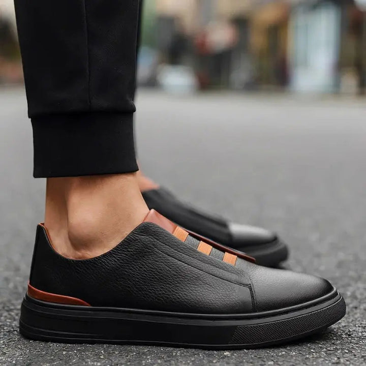 Men's casual slip-on trainers with secure loop lacing and elastic laces, perfect for easy on-off comfort.