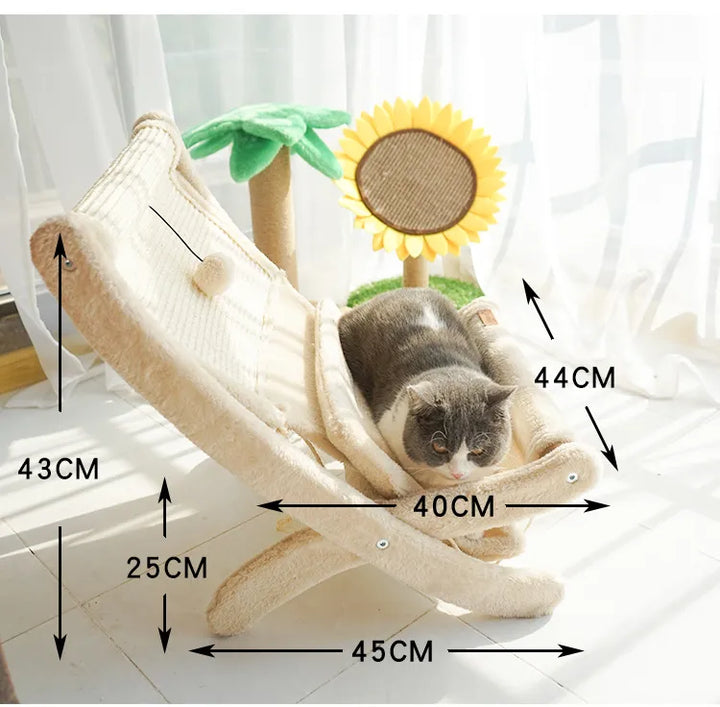 Cat deckchair with durable scratching surface, an essential scratching post for healthy claws.