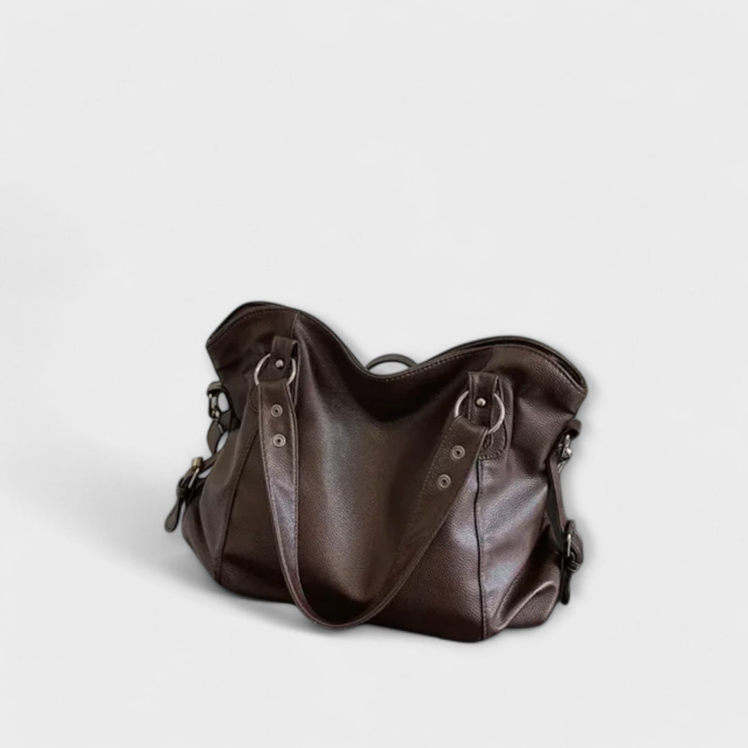 Modern and sleek black shoulder bag for women, a must-have fashion accessory.