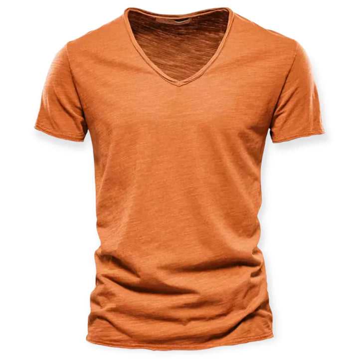 Men's V-neck t-shirt in black, offering a classic design and comfortable everyday wear