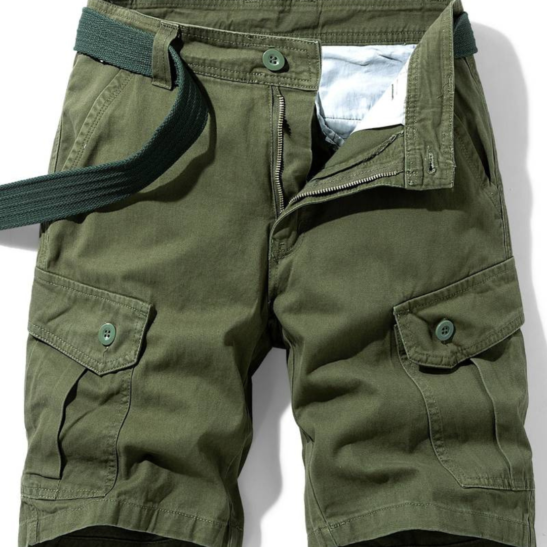 Casual men's multi-pocket cargo shorts, new khaki color, made for lasting durability