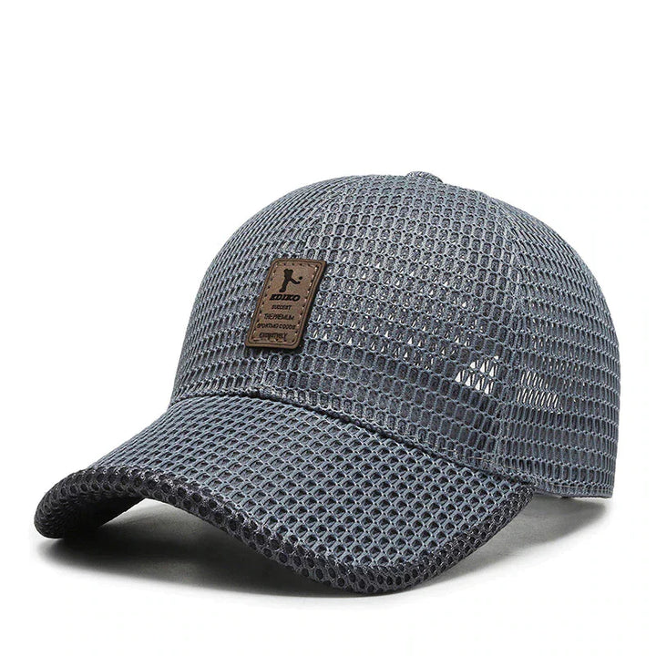Unisex summer hat, ventilated and adjustable for outdoor wear and comfort