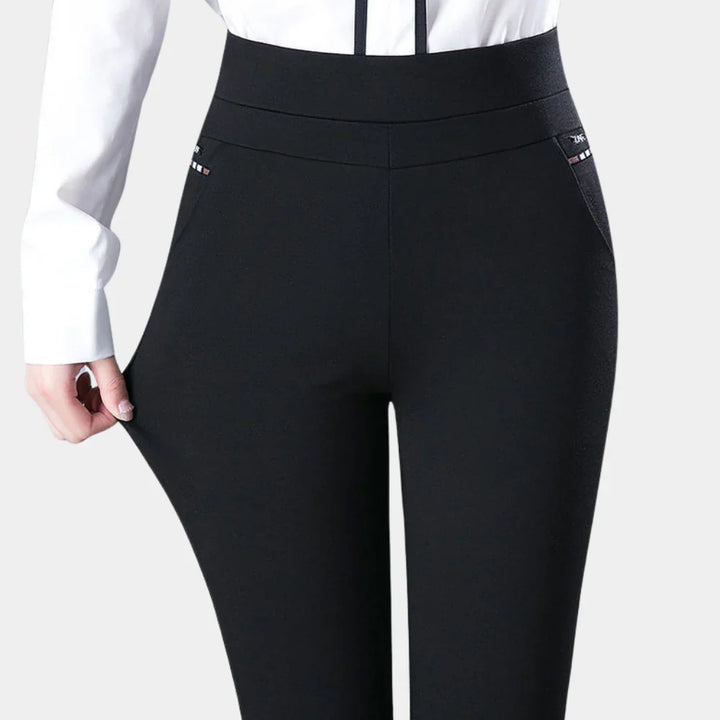 Comfortable women's high-waisted stretch trousers with elastic waist for daily wear