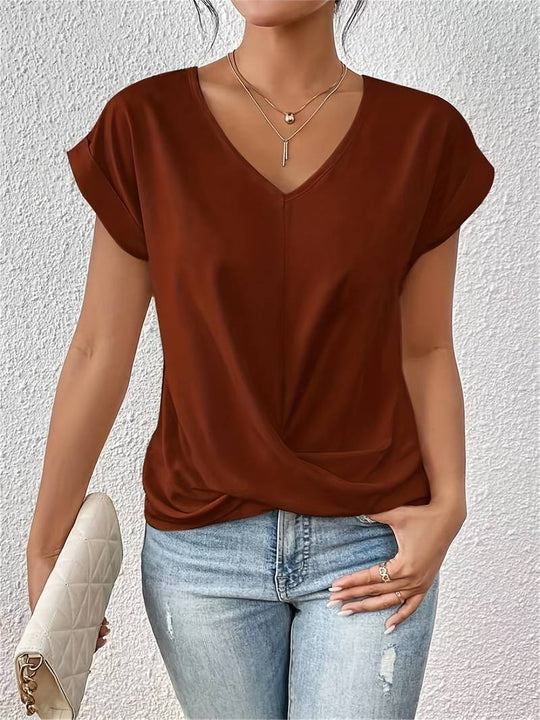 Comfortable crew neck short sleeve t-shirt for women, a versatile basic top for daily style.
