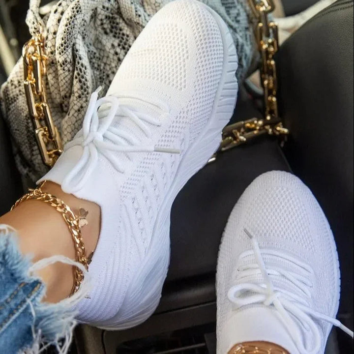 Women's athletic mesh sneakers, new and breathable, ideal for comfortable daily walking.