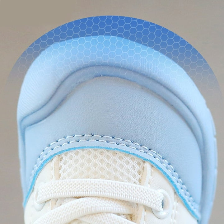 Soft sole, slip-on infant barefoot shoes, ideal for toddlers' natural foot development and comfortable first steps.