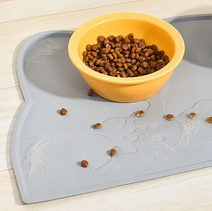 Stylish unisex non-slip cat bowl mat with an easy-clean base, suitable for any pet feeding setup.