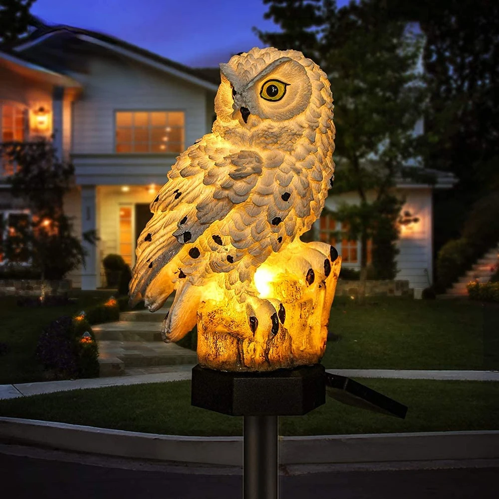 "Outdoor solar owl lamp set with LED lights, intricate details, eco-friendly lighting, ideal for gardens and patios."