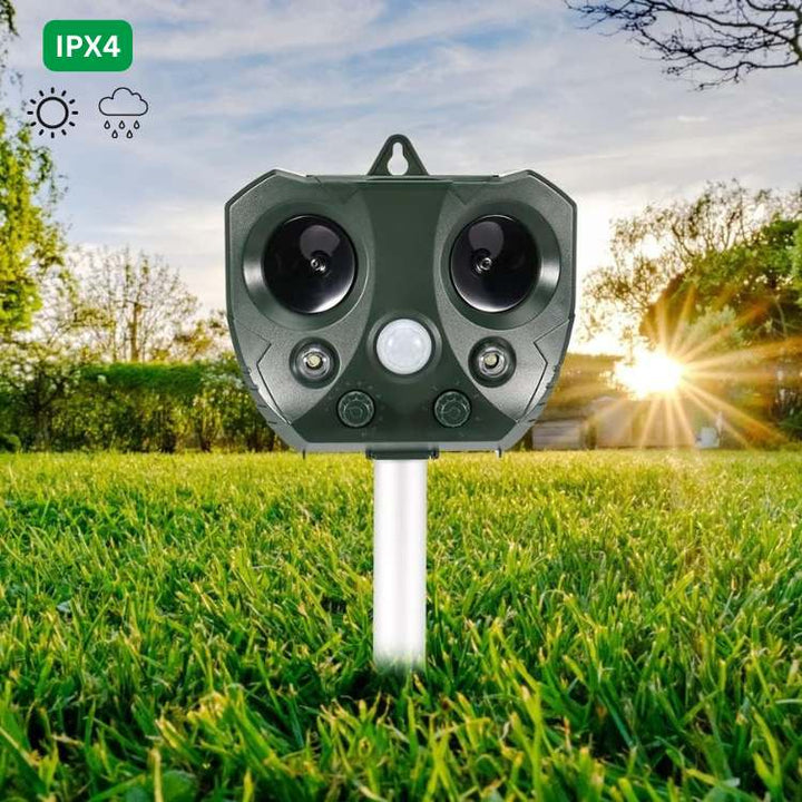 Eco-friendly solar powered ultrasonic pest repeller protecting your garden & yard from birds & animals.