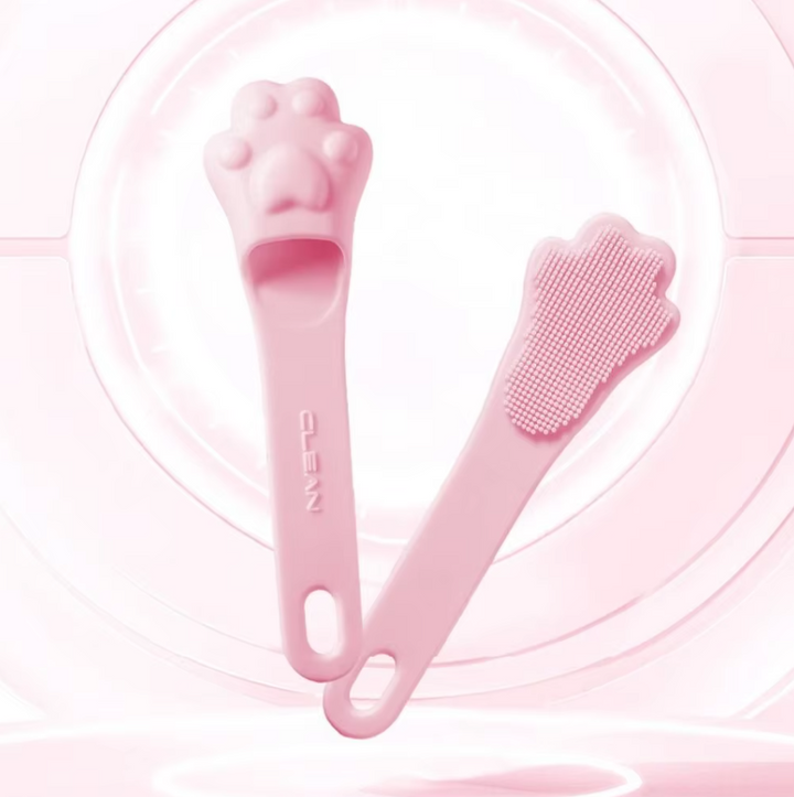 Dog tongue scraper, paw design. Freshens breath & supports canine dental health. Pet grooming.