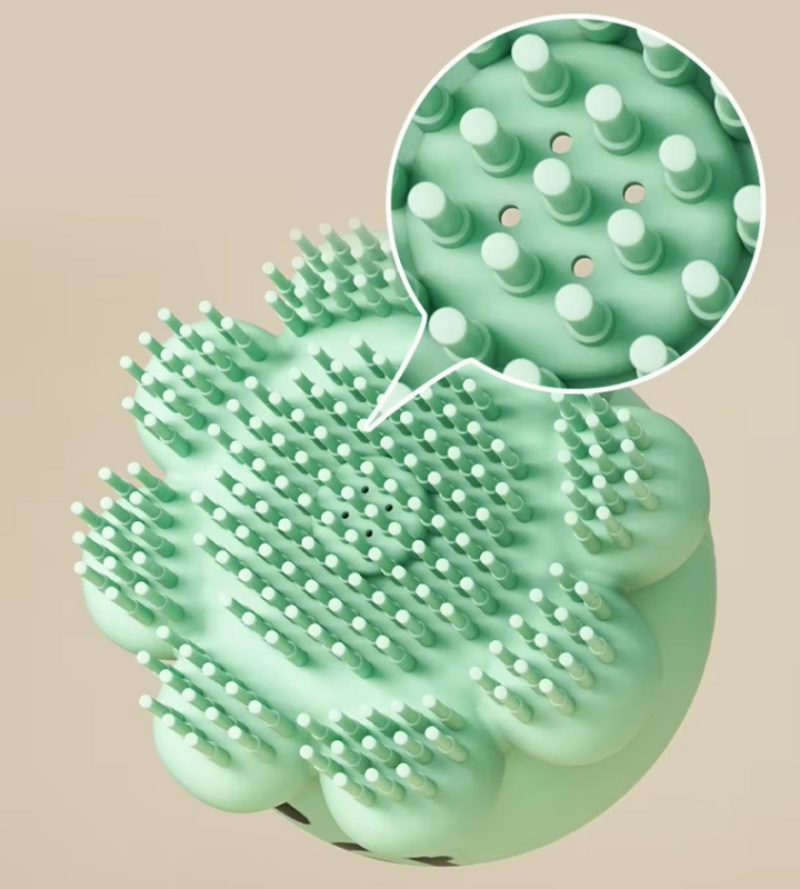 Make bath time easy with this pet grooming brush. Shampoo dispenser for dog & cat cleaning and gentle detangling.
