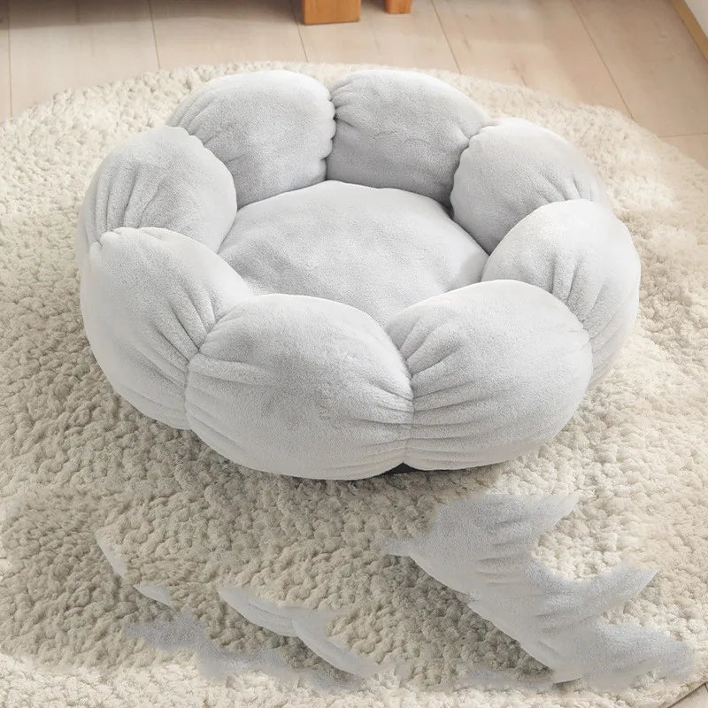 Luxury plush flower pet bed, providing cozy comfort & a stylish resting spot for cats. Soft and inviting.