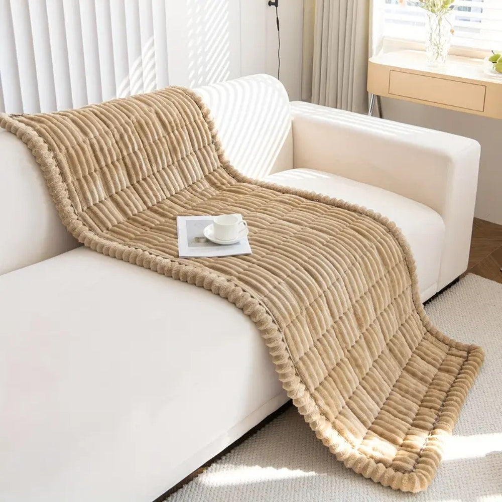 Ultimate comfort: Plush fleece sofa protector mat, quilted & non-slip, keeps your couch cozy and well-protected.