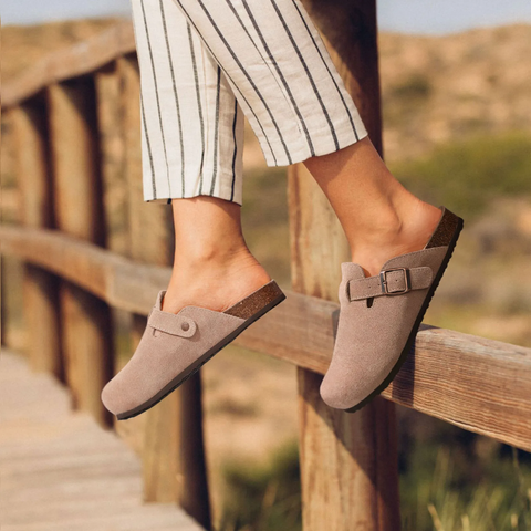 Soft, non-slip women's arch support slippers, ideal for home footwear and footcare.