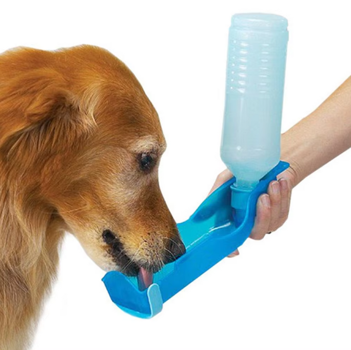 Leak-proof portable dog water bottle with an easy-to-use integrated drinking bowl.