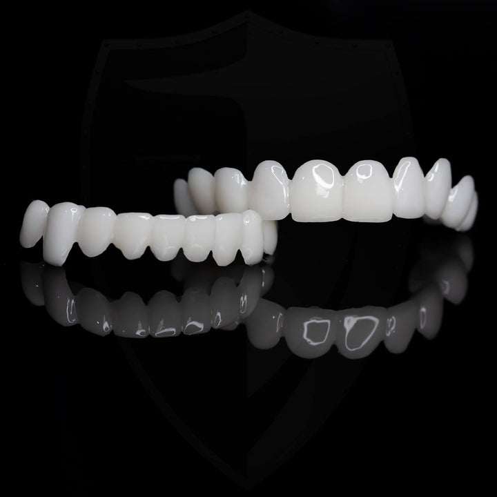 Cosmetic removable tooth veneer, a natural solution for a perfect aesthetic smile.