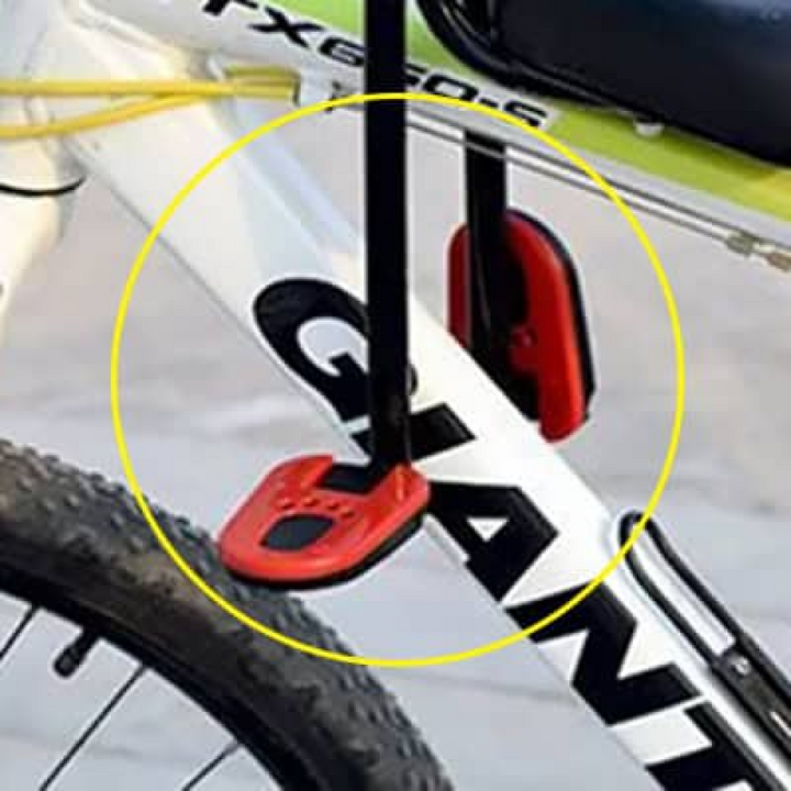 Easy-to-install child bicycle seat for adult bikes, featuring a comfortable design & safety harness for toddlers.