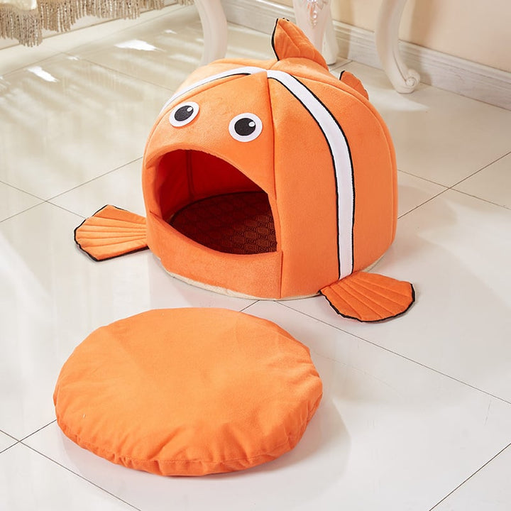 Luxurious fish design cat hideaway, a deep & cozy pet bed for anxious cats.