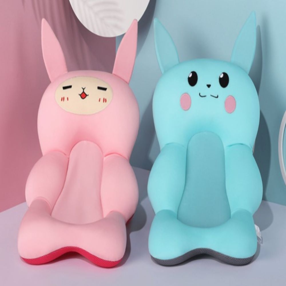 Plush infant bath cushion for newborns, ensuring a soft, safe, and comfortable bathing experience. Essential baby care item.