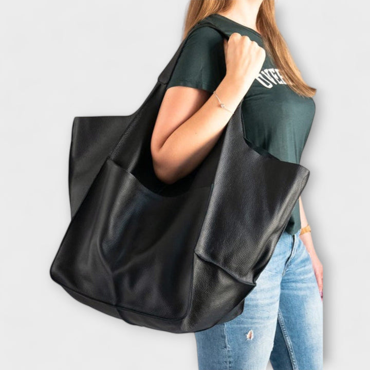 Women's versatile tote bag, suitable for various occasions, from errands to beach trips.