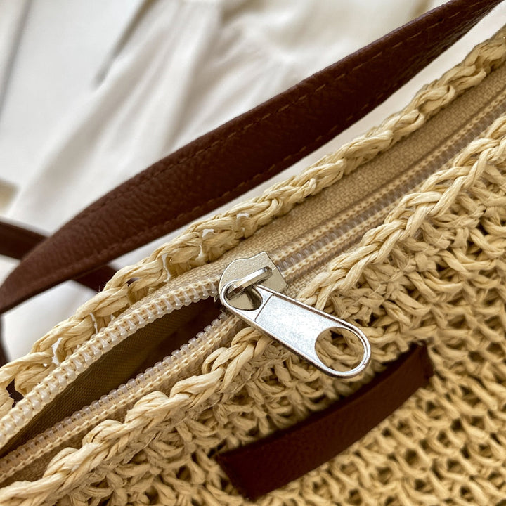 Stylish women's bohemian handbag, featuring a spacious design for practical everyday fashion.