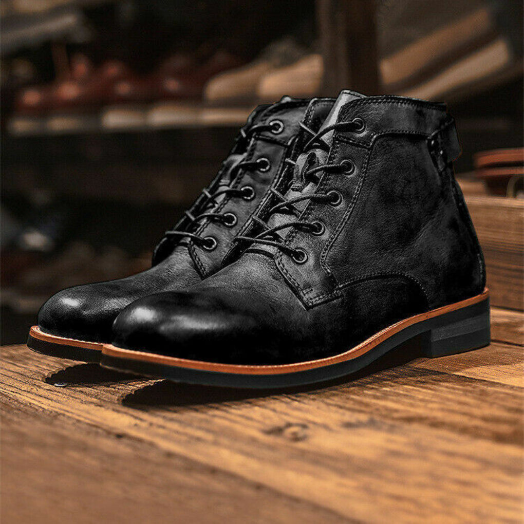 Stylish men's black lace-up ankle boots for urban fashion, offering everyday comfort & durability.