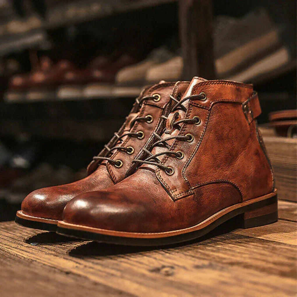 Versatile men's brown leather boots for casual wear, providing lasting comfort & durable everyday style.