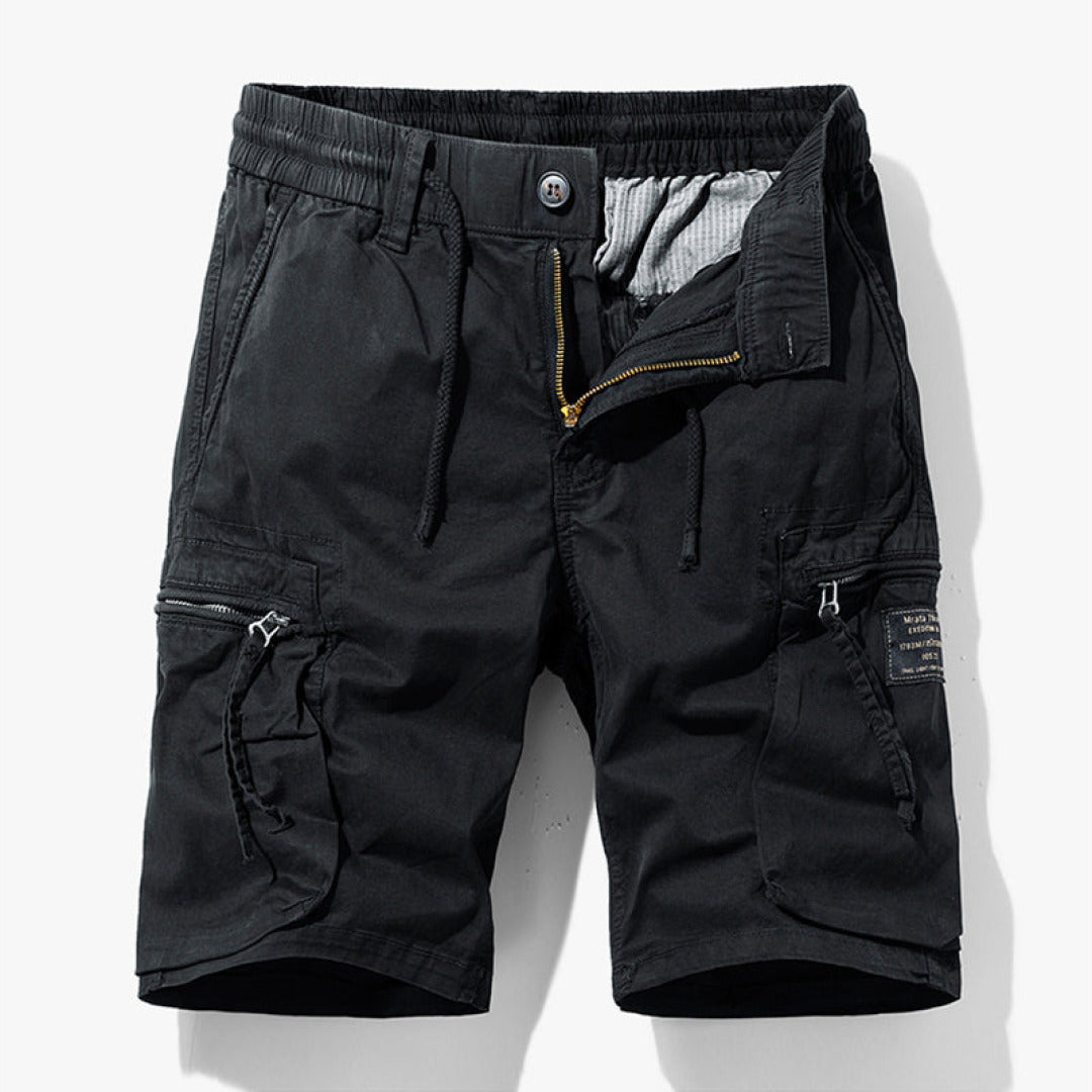 Versatile men's cargo shorts with practical pockets, ideal for summer outdoor adventures & comfortable casual wear.