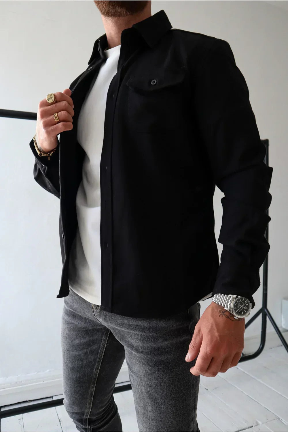 Smart casual men's overshirt, great as a stylish layering top or light outerwear.