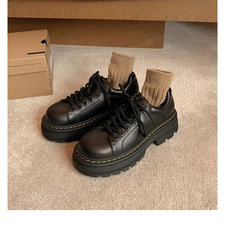 Trendy women's platform chunky lace-up shoes, offering comfortable support and versatile fashion for daily wear.